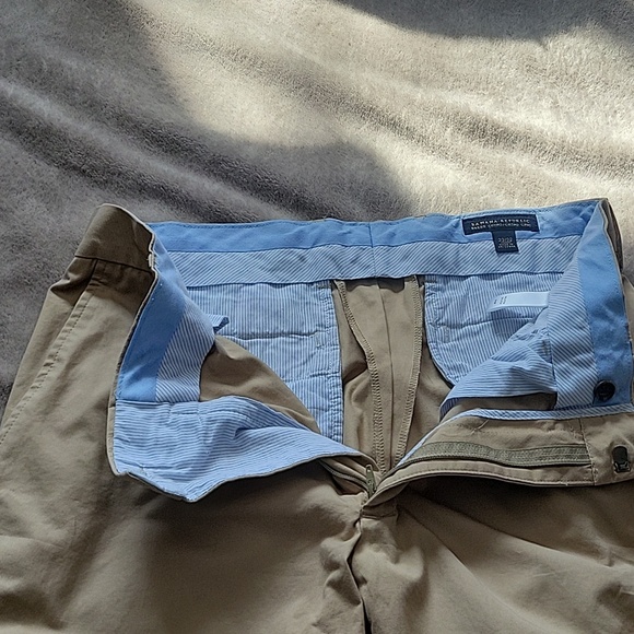 Banana Republic Dress Chinos, Tan in color, 33/32 - Picture 2 of 3